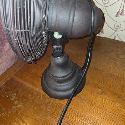 Oscillating fan