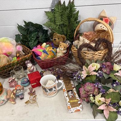 Decor and beanie babies