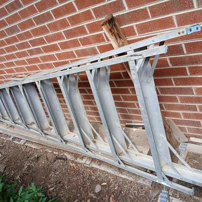 9' Aluminum ladder