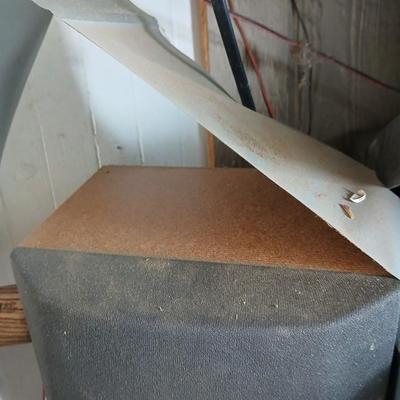 Working - but not pretty - Audiovox 5-CD Home Stereo System with Speakers