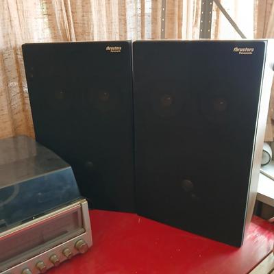 Panasonic SE-3170D Hi-Fi Stereo Receiver / turntable with Speakers