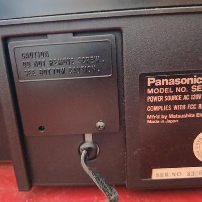 Panasonic SE-3170D Hi-Fi Stereo Receiver / turntable with Speakers