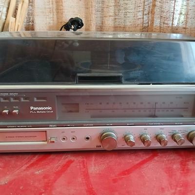 Panasonic SE-3170D Hi-Fi Stereo Receiver / turntable with Speakers