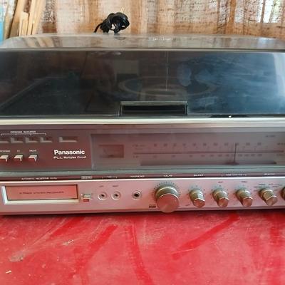 Panasonic SE-3170D Hi-Fi Stereo Receiver / turntable with Speakers