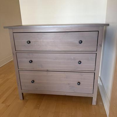 Gray Three Drawer Dresser (LE-BM)