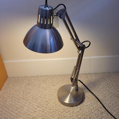 Art Supplies, Plastic Drawers, and Metal Table Lamp (BR2-EL)