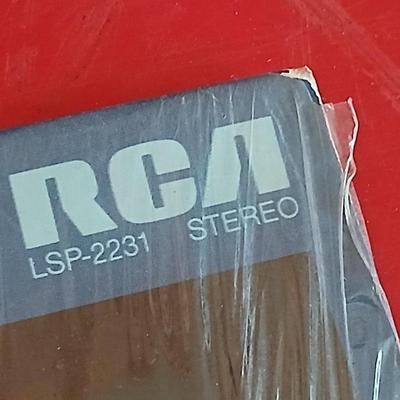 SEALED 1960 Elvis Presley Elvis Is Back! Vinyl LP – RCA LSP-2231 Stereo LP Album nice record! copyright 1960