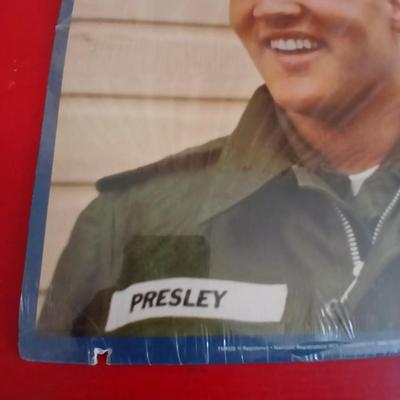 SEALED 1960 Elvis Presley Elvis Is Back! Vinyl LP – RCA LSP-2231 Stereo LP Album nice record! copyright 1960