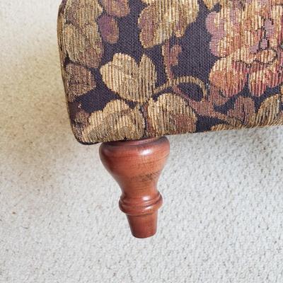 Thomasville Upholstered Chair and Ottoman (BR3-KD)