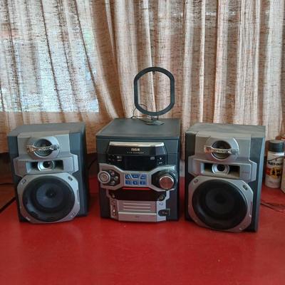 RCA RS2675A Compact Audio System with Speakers and Antenna