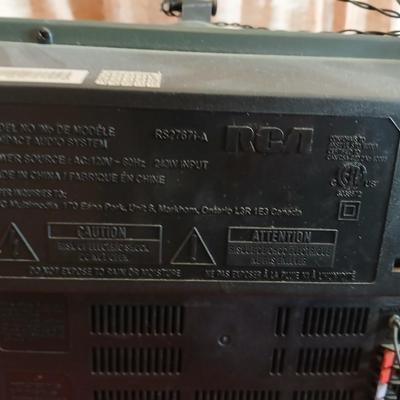 RCA RS2675A Compact Audio System with Speakers and Antenna