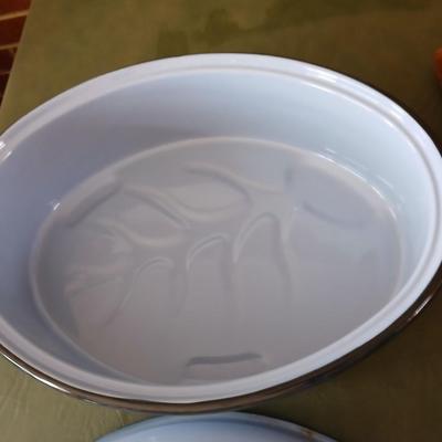 Vintage Kitchenware Lot – Nice light blue Enamel Roaster, Rolling Pin, Knife Block Set