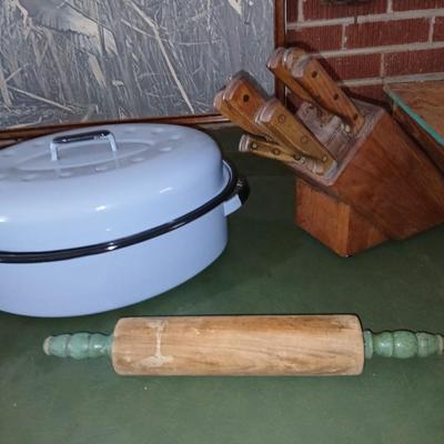 Vintage Kitchenware Lot – Nice light blue Enamel Roaster, Rolling Pin, Knife Block Set
