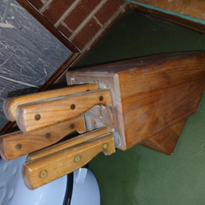 Vintage Kitchenware Lot – Nice light blue Enamel Roaster, Rolling Pin, Knife Block Set