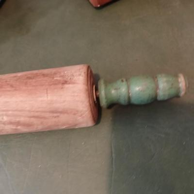 Vintage Kitchenware Lot – Nice light blue Enamel Roaster, Rolling Pin, Knife Block Set