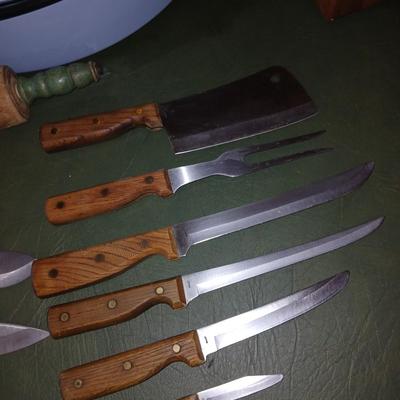 Vintage Kitchenware Lot – Nice light blue Enamel Roaster, Rolling Pin, Knife Block Set