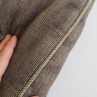 14 Decorative Throw Pillows (BR3-KD)