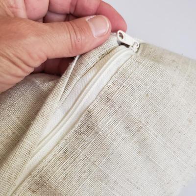 14 Decorative Throw Pillows (BR3-KD)