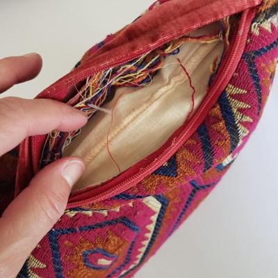 14 Decorative Throw Pillows (BR3-KD)