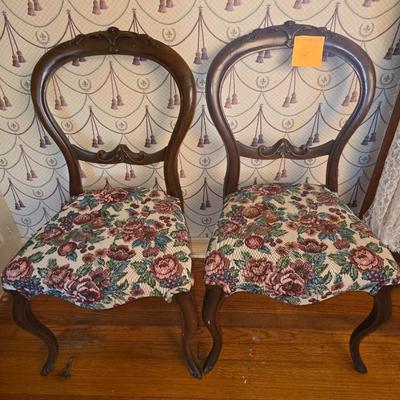 Pair of queen Anne chairs