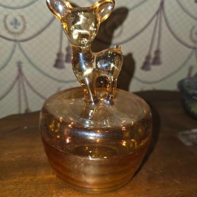 Amber glass nesting deer