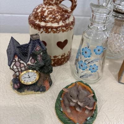 Oil lamp, trinket boxes, and more