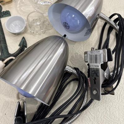 Clip on lamps and decor