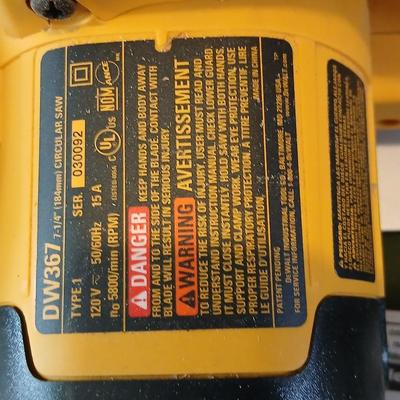 DeWalt DW367 7-1/4" Circular Saw with Box & Manual