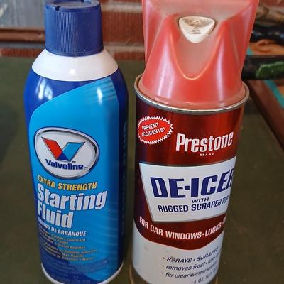 Cold Weather Auto Lot – Washer Fluid, De-Icer, Starting Fluid & Safety Light with an am/fm radio