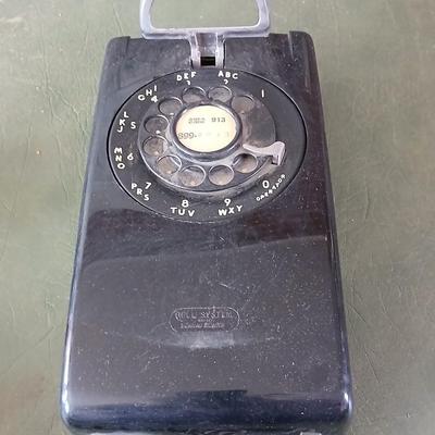 Vintage Rotary Telephone Lot – Black & White Bell System Phones