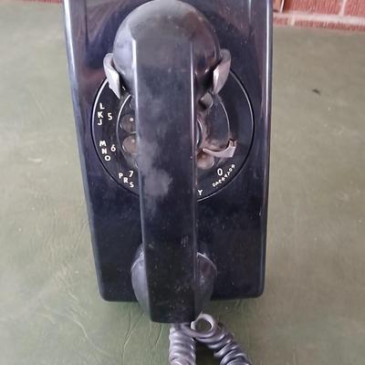 Vintage Rotary Telephone Lot – Black & White Bell System Phones