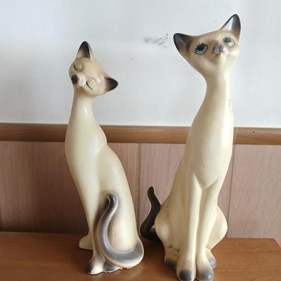Vintage Mid-Century Siamese Cat Figurines – Japan, Tall Pair