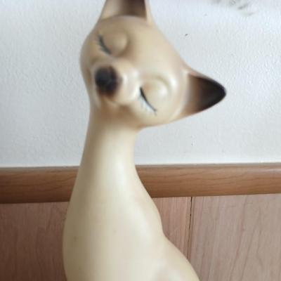 Vintage Mid-Century Siamese Cat Figurines – Japan, Tall Pair