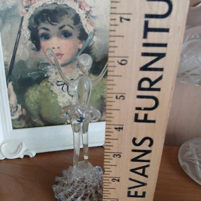 Vintage Figurines & Framed Portrait Lot – 6-Piece Collection