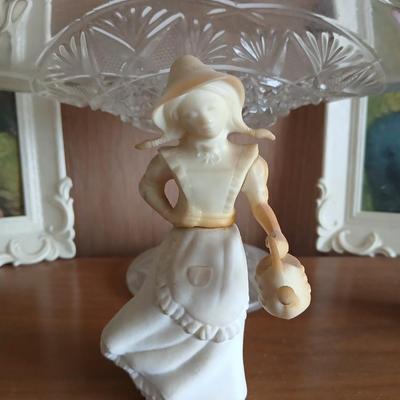 Vintage Figurines & Framed Portrait Lot – 6-Piece Collection