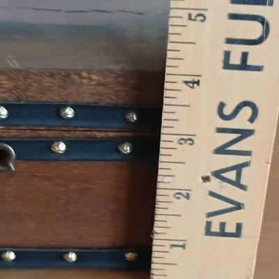 Decorative Keepsake Box / Jewlery box with 2 Belt Buckles – Western & Safety Award and a pocketknife