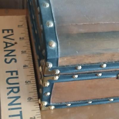 Decorative Keepsake Box / Jewlery box with 2 Belt Buckles – Western & Safety Award and a pocketknife