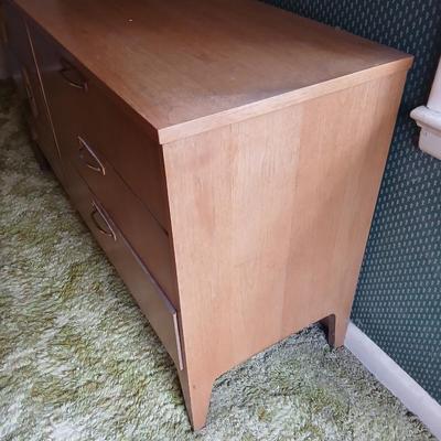 Mid-Century Haddon Hall Bedroom Set – Dresser