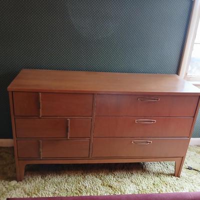 Mid-Century Haddon Hall Bedroom Set – Dresser