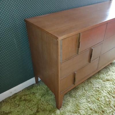 Mid-Century Haddon Hall Bedroom Set – Dresser