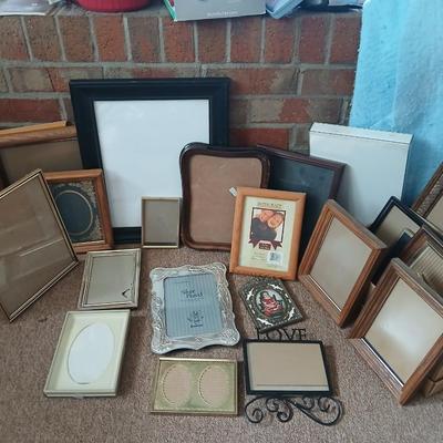 Large Lot of Assorted Picture Frames – Wood, Metal & Decorative Styles