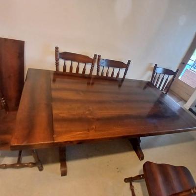 Solid Wood Dining Table with 8 Matching Spindle-Back Chairs and two leaves