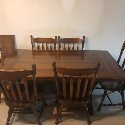 Solid Wood Dining Table with 8 Matching Spindle-Back Chairs and two leaves