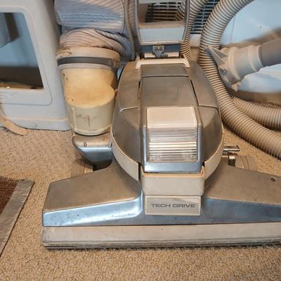 Vintage working Kirby Generation 3 Vacuum Cleaner with Attachments