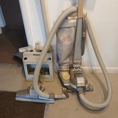Vintage working Kirby Generation 3 Vacuum Cleaner with Attachments