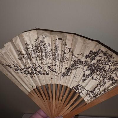 Set of paper fans
