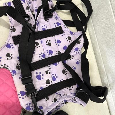 Small pet clothes plus collar and halter