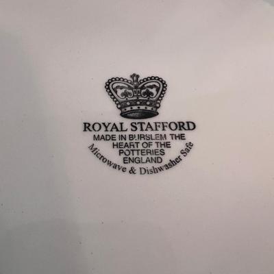 Royal Stafford Tartan Stag Dinnerware Set for Four (PB-RG)