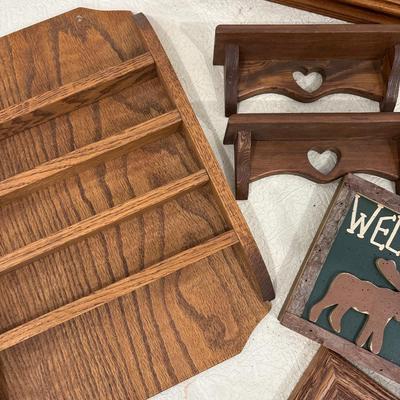 Rustic wall decor & tote