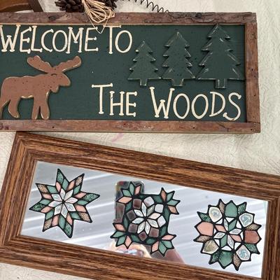 Rustic wall decor & tote